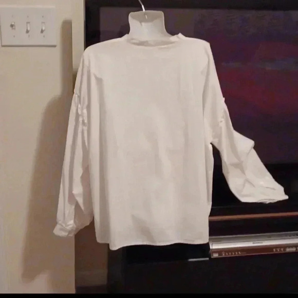 🌹Vince Camuto button down top - Picture 8 of 10